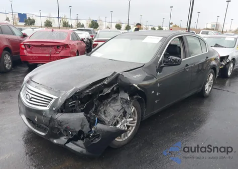 2015 Infiniti Q40 z USA, uszkodzony, nr VIN JN1CV6AP2FM501182